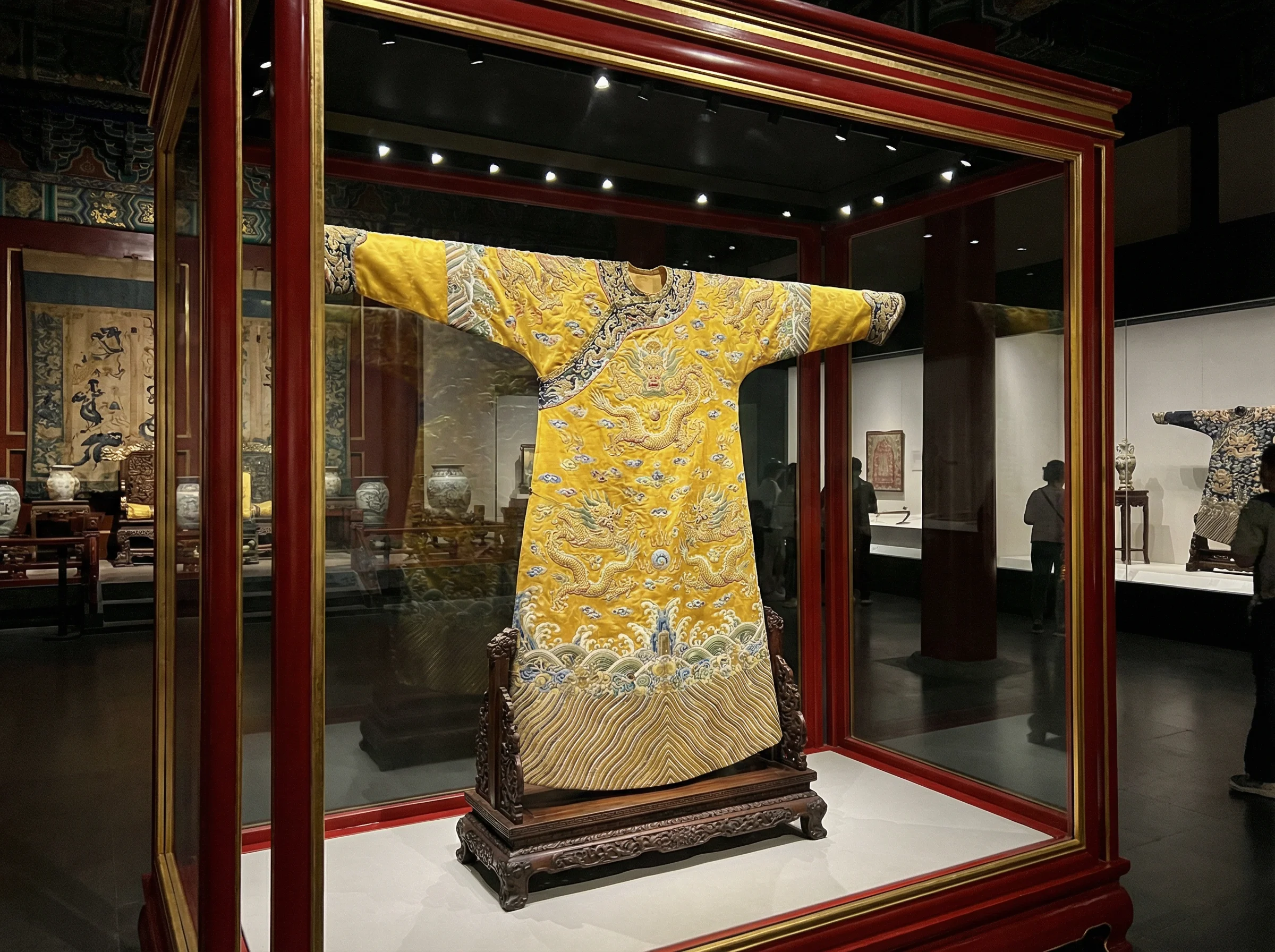 清代帝王龙袍展示 - 瓦力棋牌 与皇家纹饰